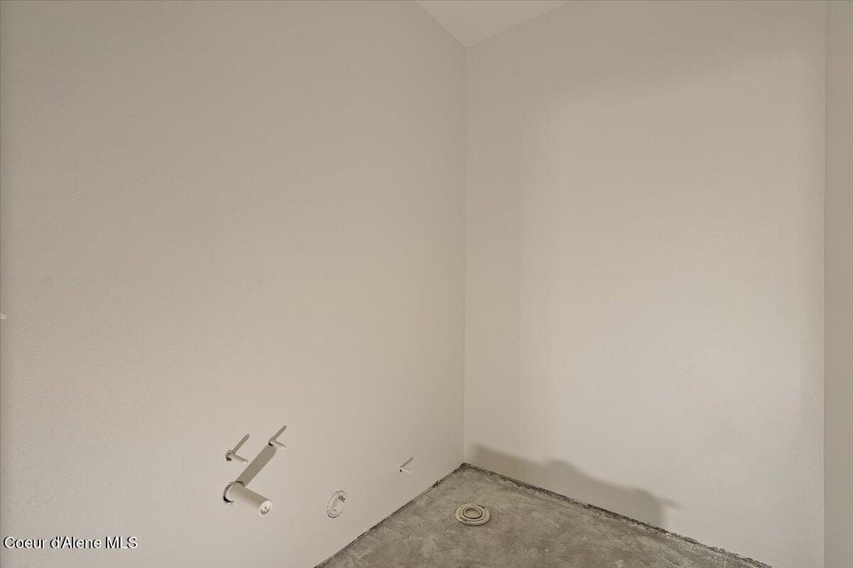 30763 Sienna Loop. Athol, ID 83801