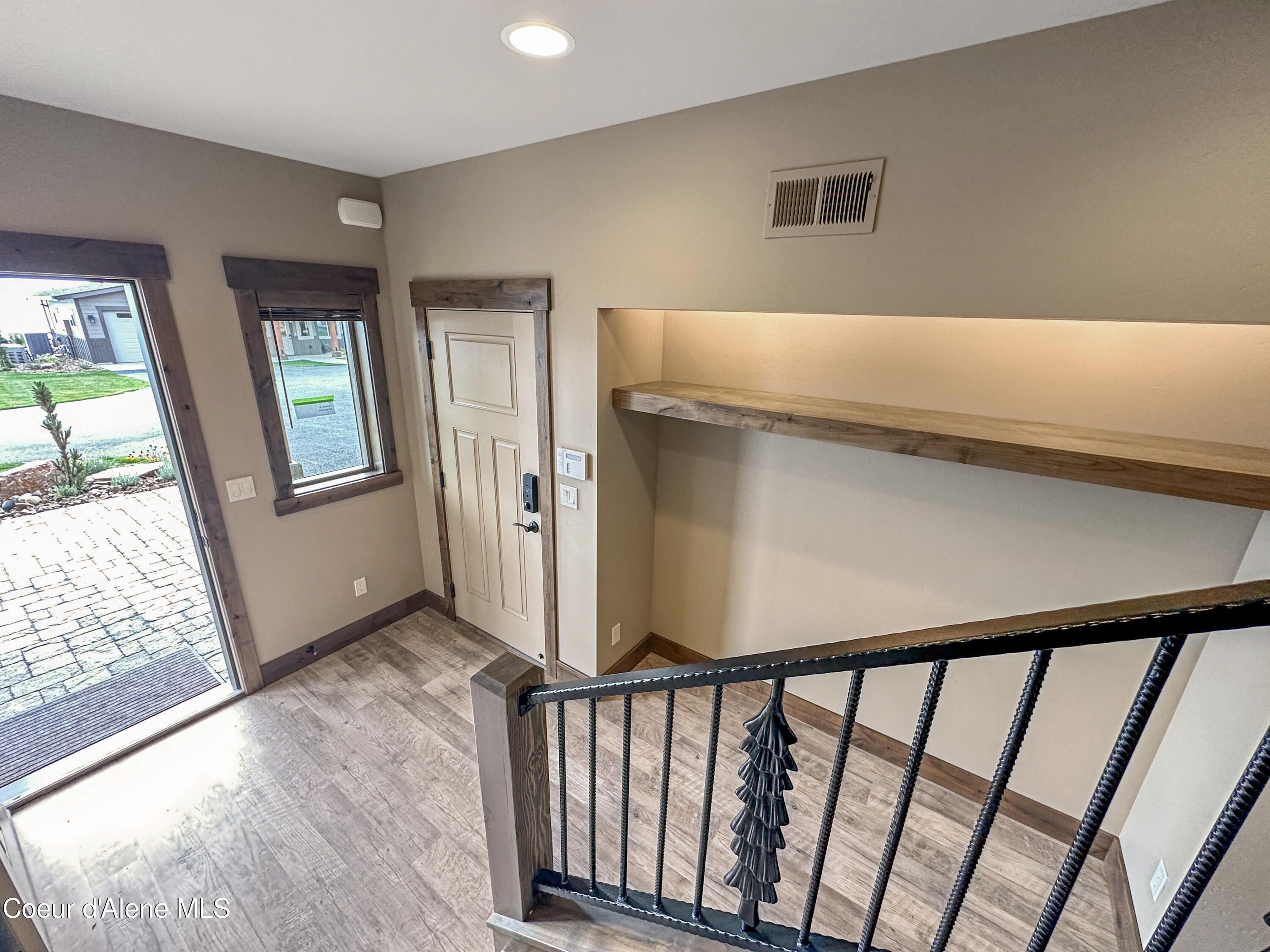 74 Palouse B7. Nordman, ID 83848