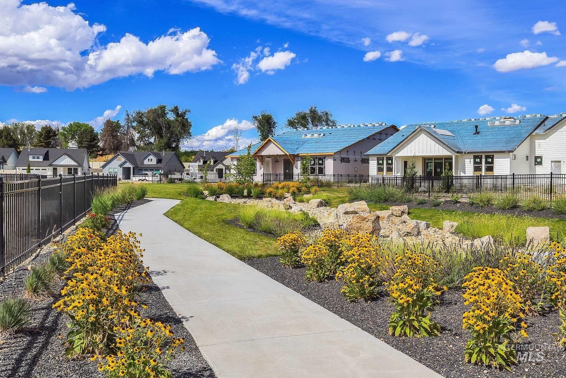 1710 N Green Pine Ln. Star, ID 83669