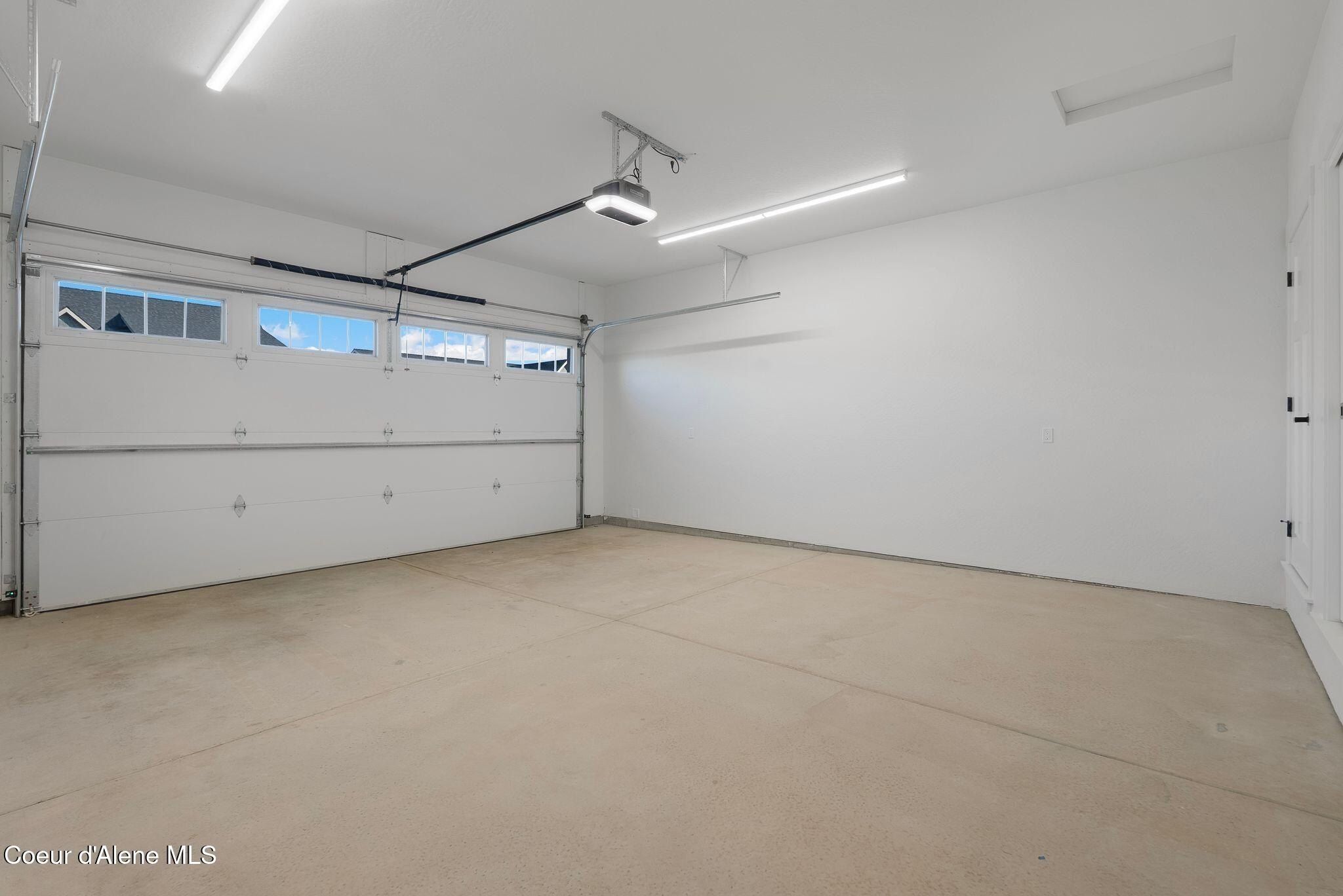 2057 S Aspen Way. Sandpoint, ID 83864