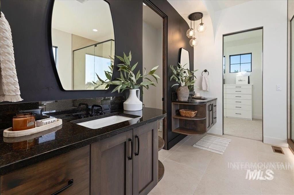 781 Watkins St. Middleton, ID 83644