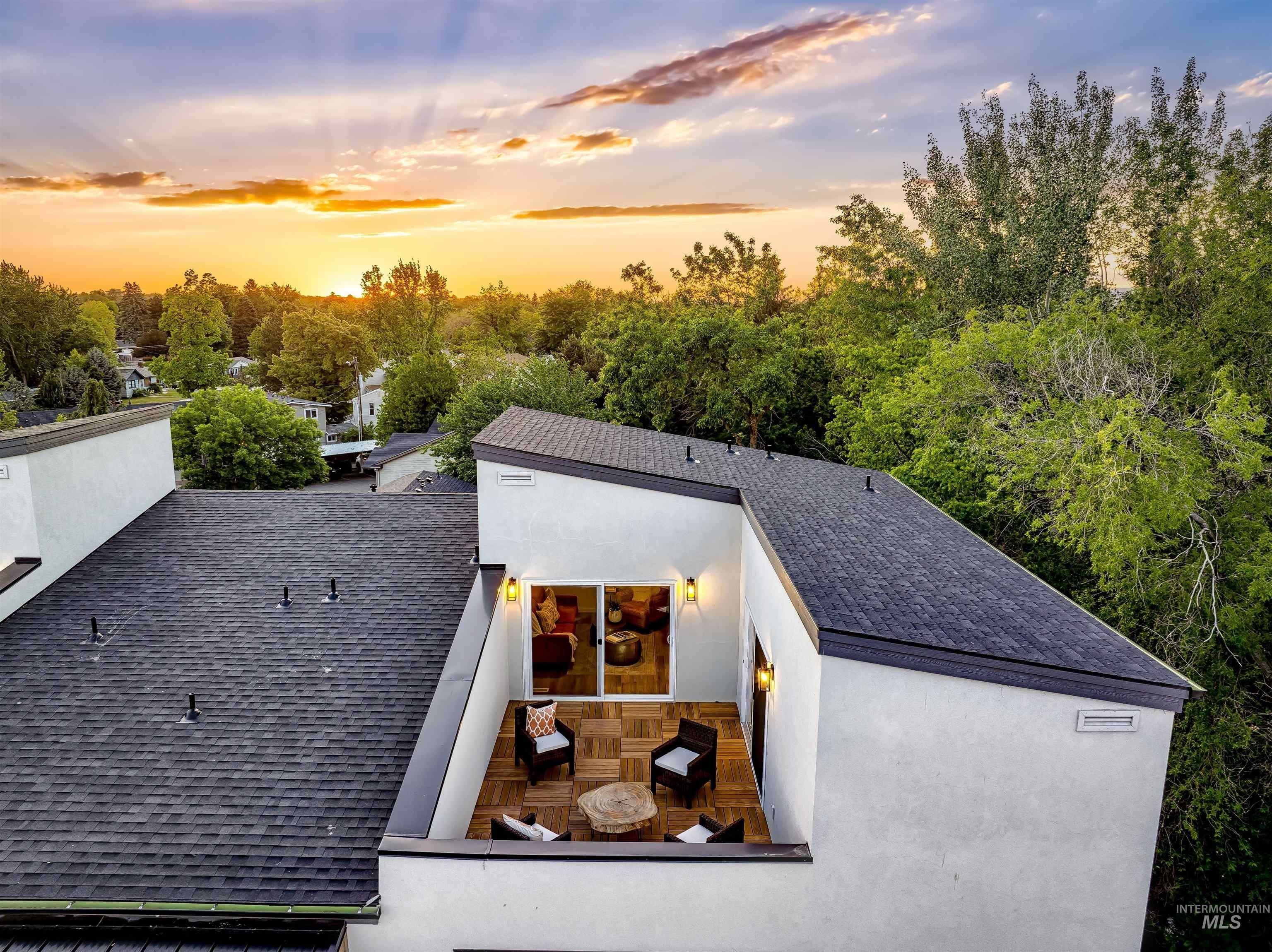 2043 S Makar Ln. Boise, ID 83706