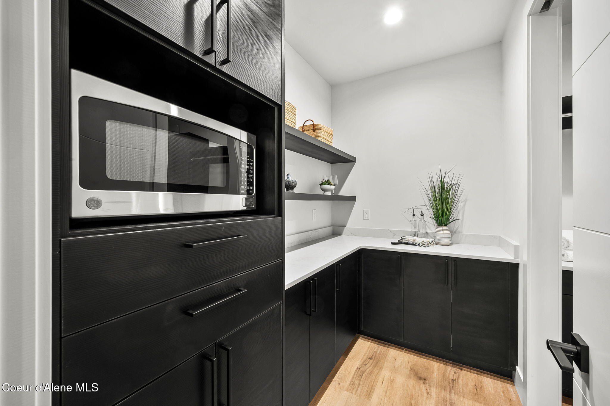 1215 E Sleeping Deer Ave. Hayden, ID 83835