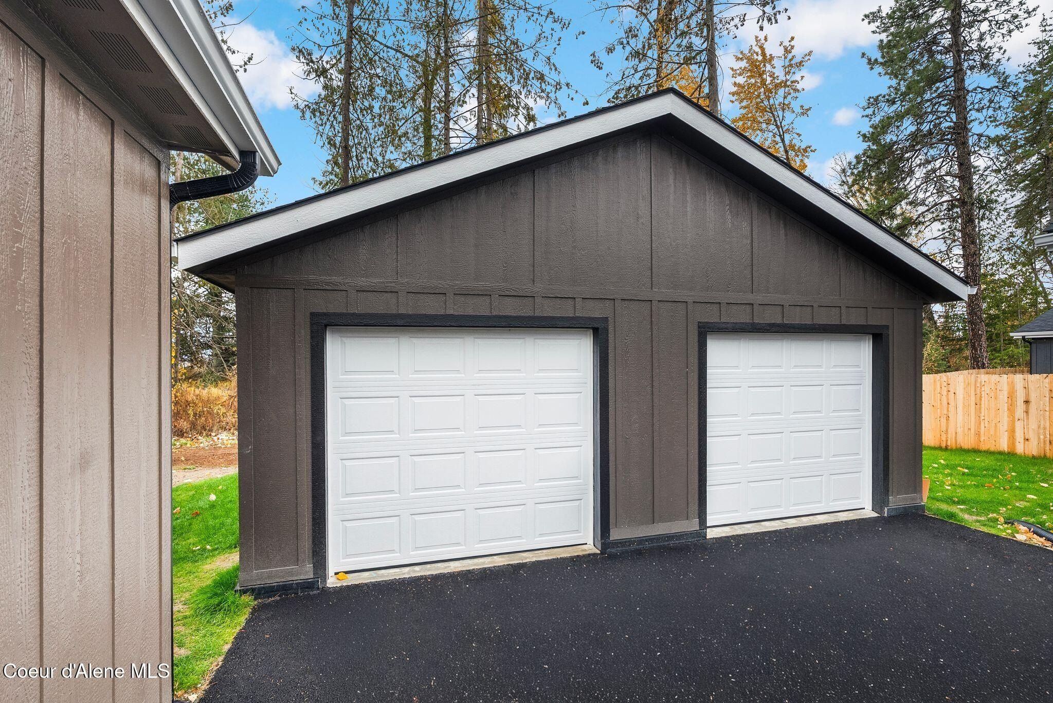 375 Jasper Loop. Ponderay, ID 83852