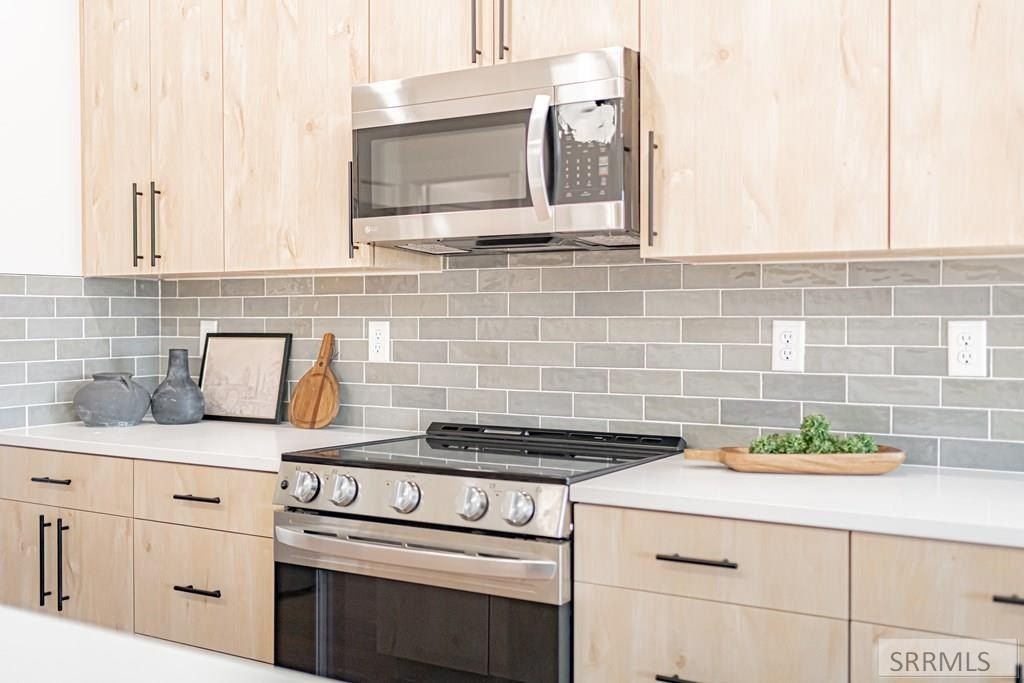 1267 Meadow Edge Ct. Idaho Falls, ID 83402