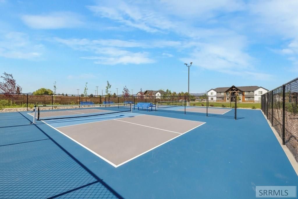 201 E Ross Avenue Unit D102. Driggs, ID 83422