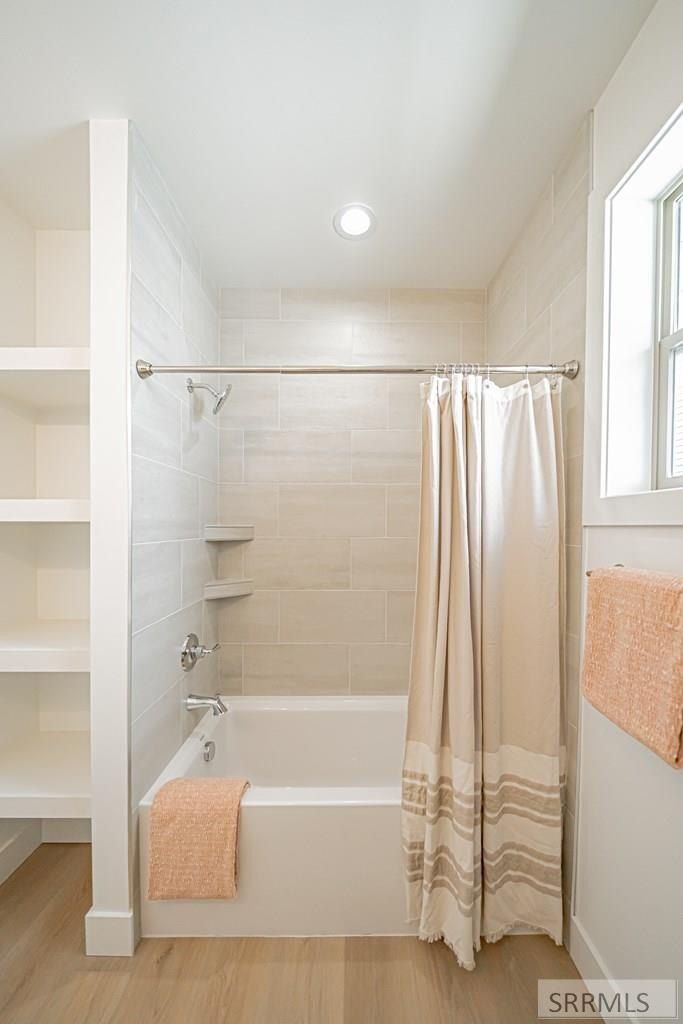 418 Rock Hill Lane. Idaho Falls, ID 83401