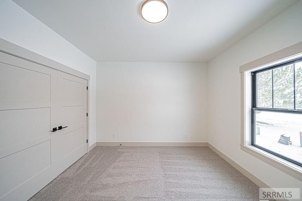 4955 Shadow Creek Drive. Idaho Falls, ID 83401