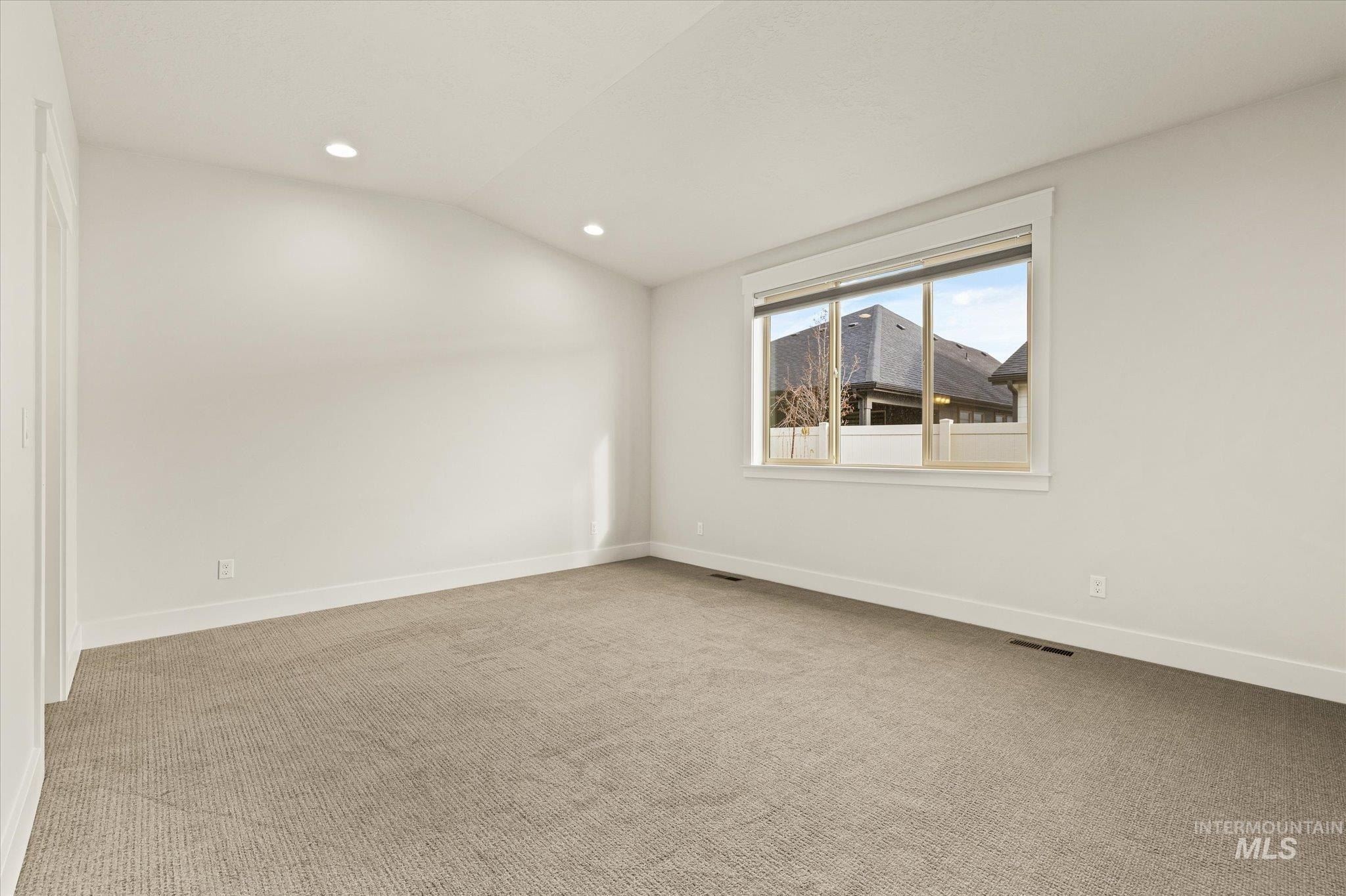 6318 S Utmost Ln. Meridian, ID 83642