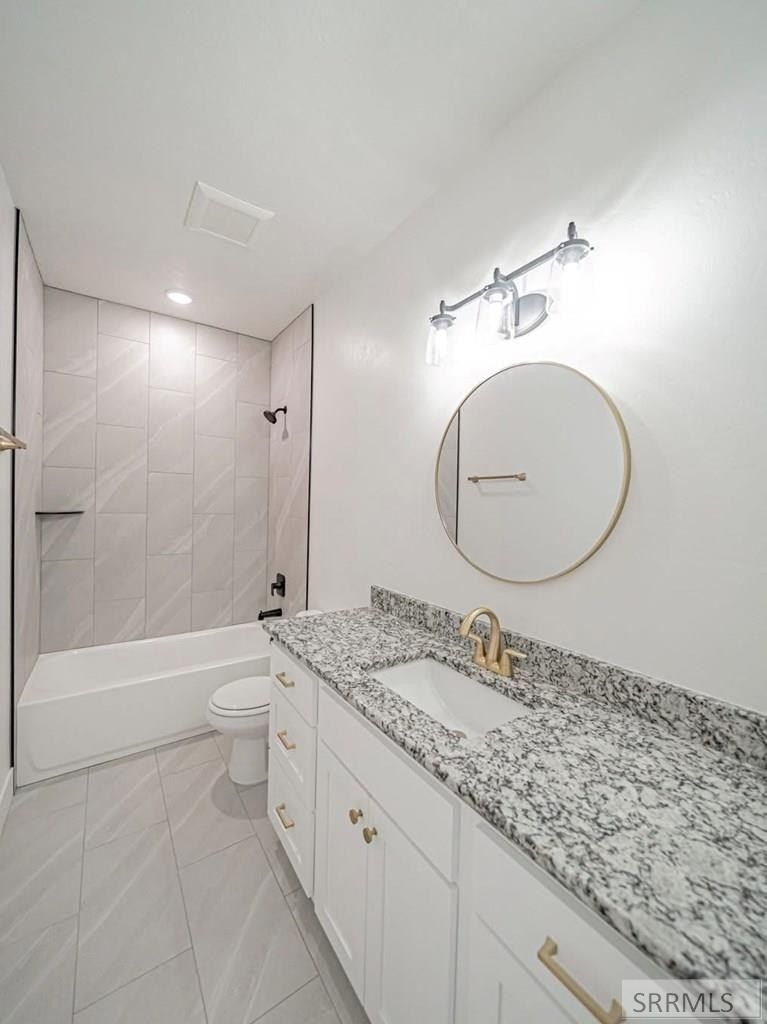 102 N Stocktrail Drive. Rigby, ID 83442