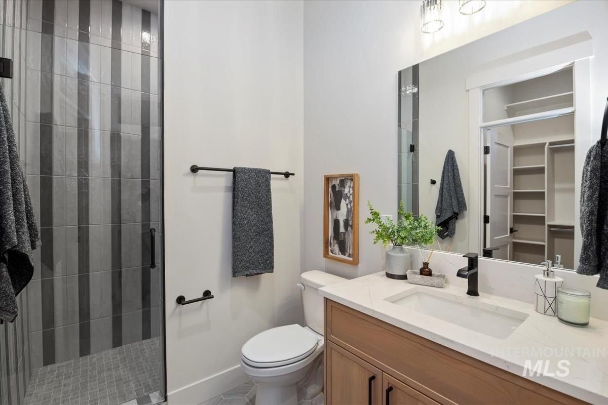 3460 N Costa Madera Way. Star, ID 83669