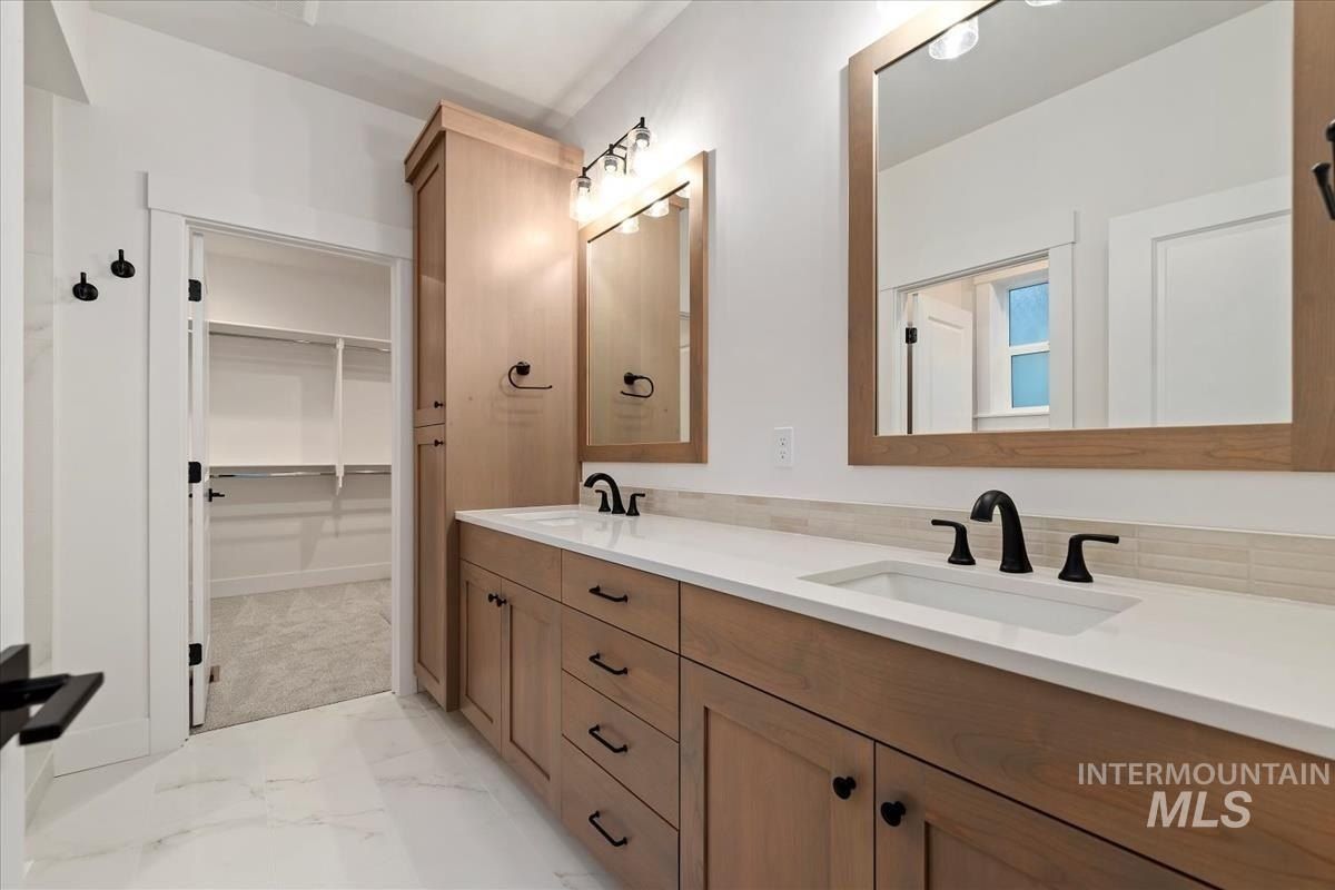 6604 N Good Dr. Horseshoe Bend, ID 83629