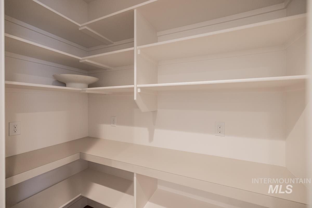 6083 S Apex Ave. Meridian, ID 83642