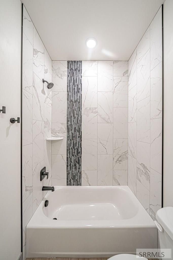 4927 N Beach Dr. Idaho Falls, ID 83401