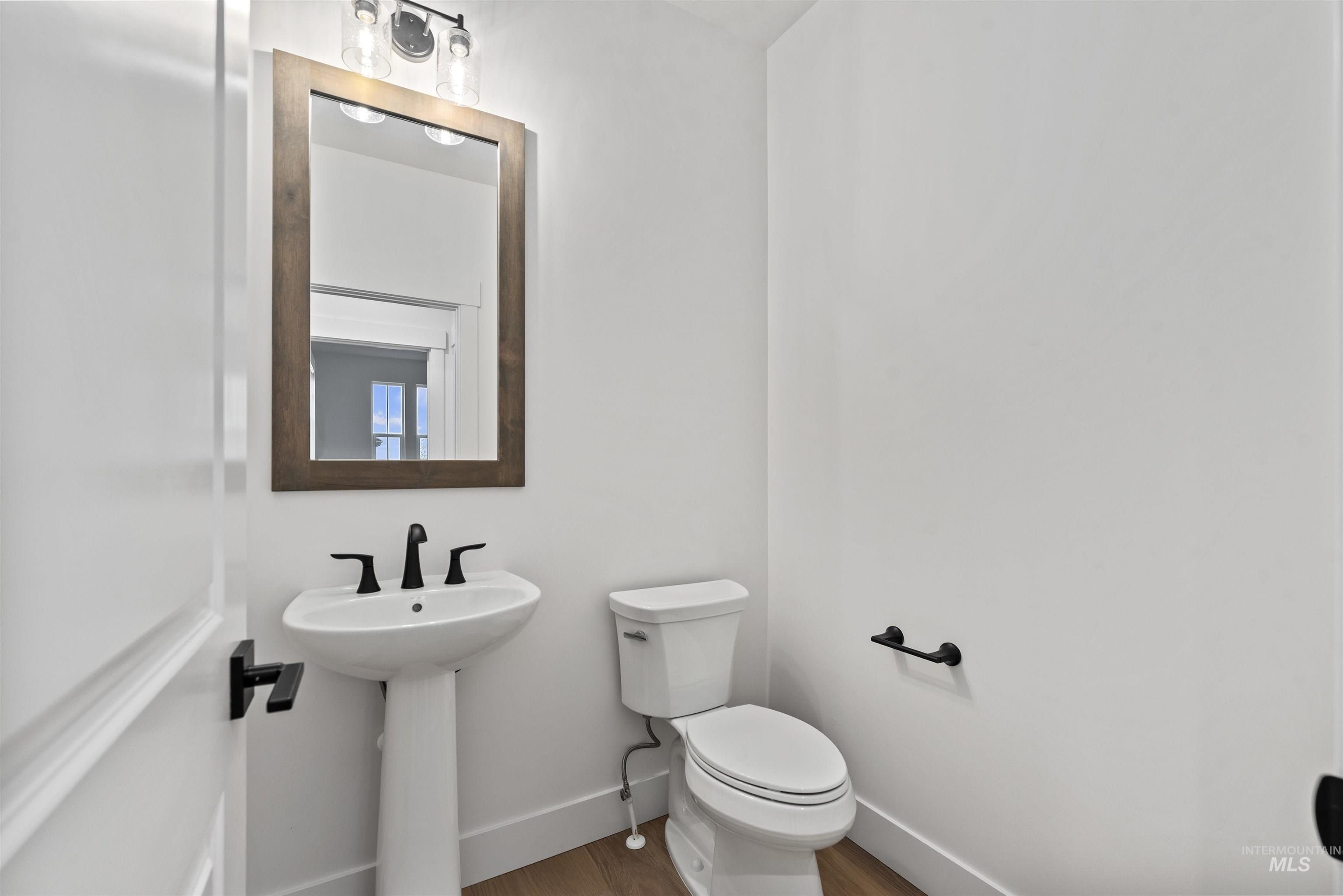 2129 E Blakehurst St. Kuna, ID 83634