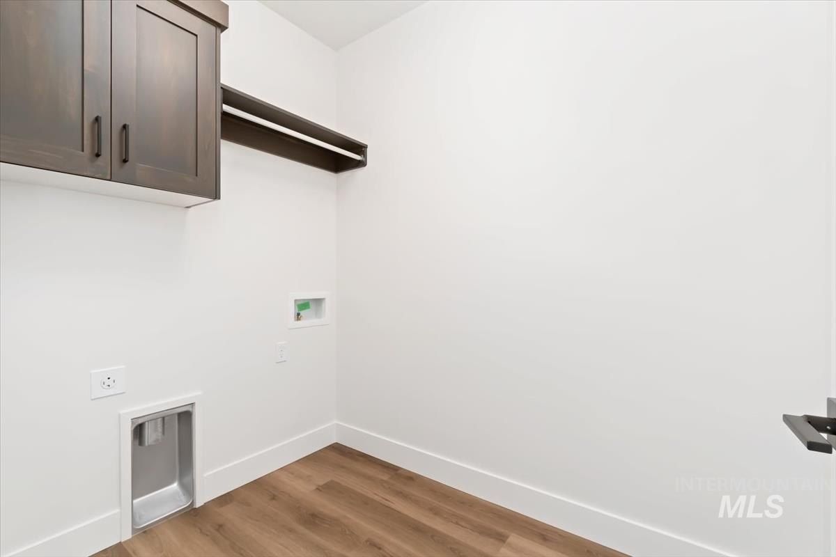 720 S Calhoun. Star, ID 83669