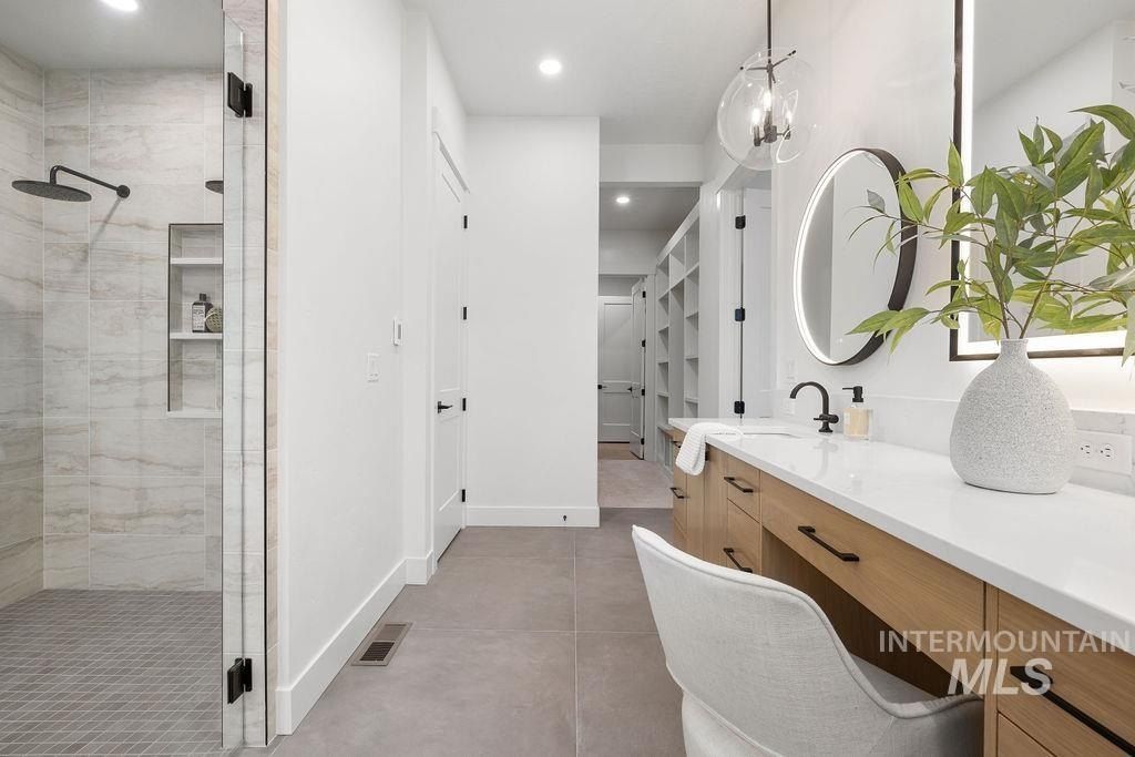 494 Century Ave. Middleton, ID 83644