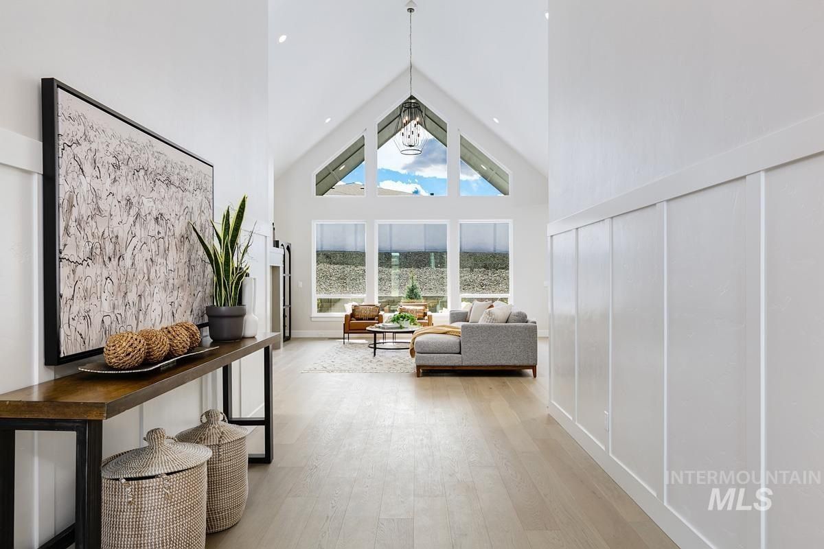 21637 Appaloosa Ave. Star, ID 83669