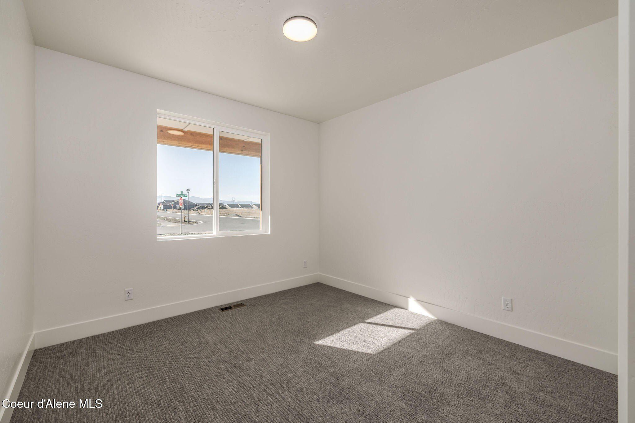 9141 W Cultivator Ave. Rathdrum, ID 83858