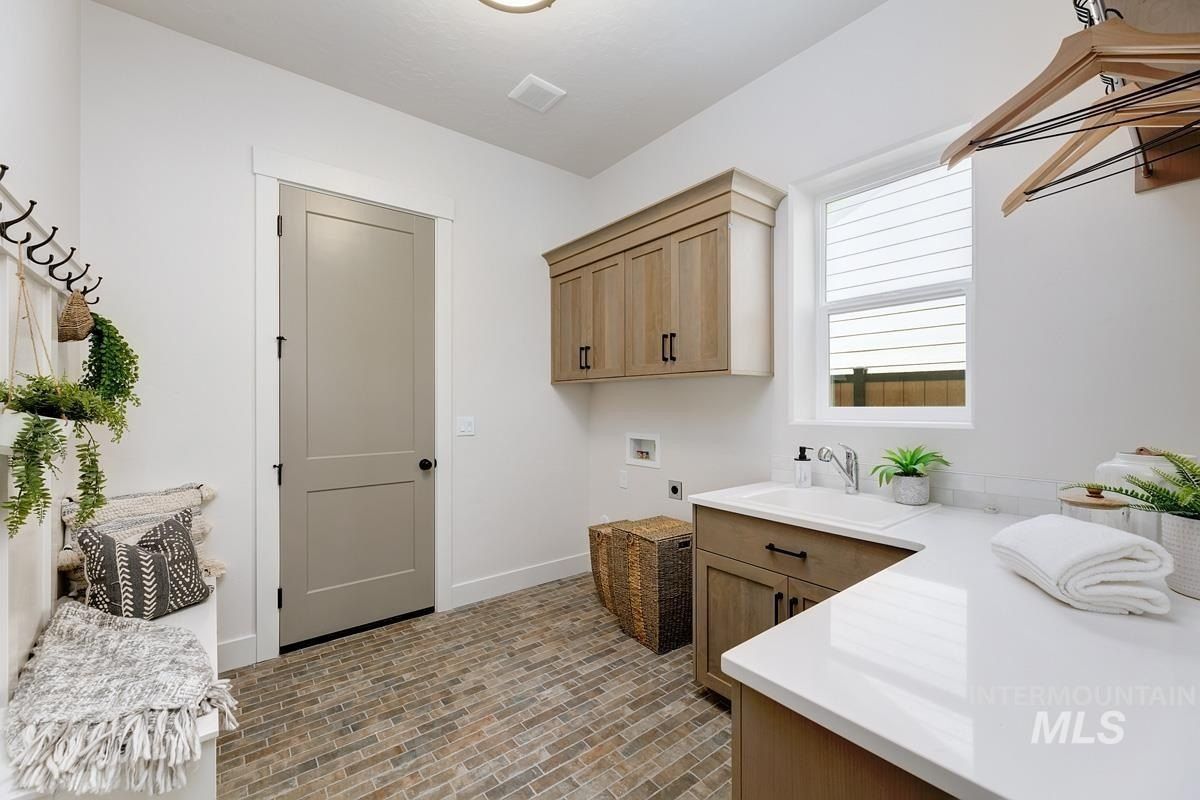 7199 W Waxwing Dr. Boise, ID 83714