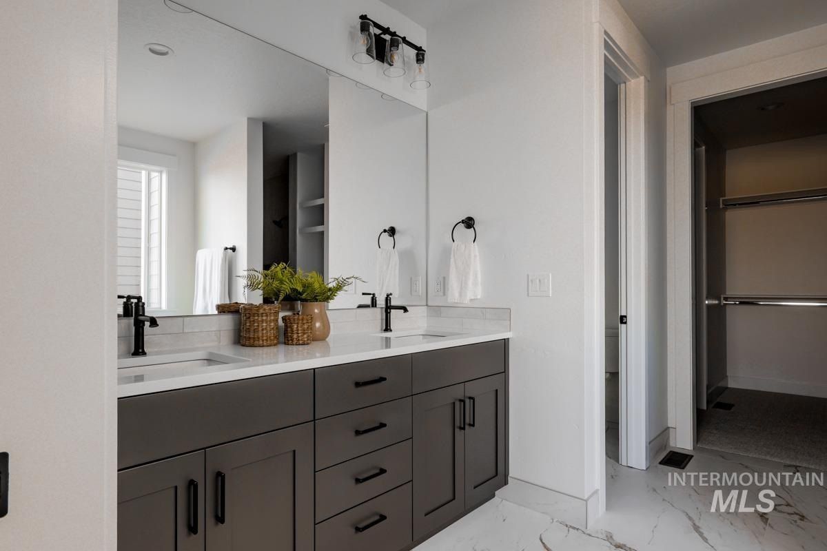 2489 E Tenzing Dr. Meridian, ID 83642