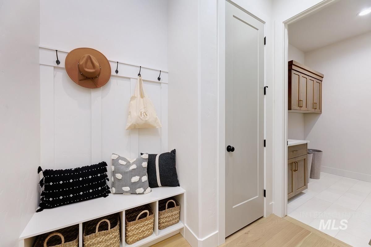 9121 W River Otter Dr. Boise, ID 83714