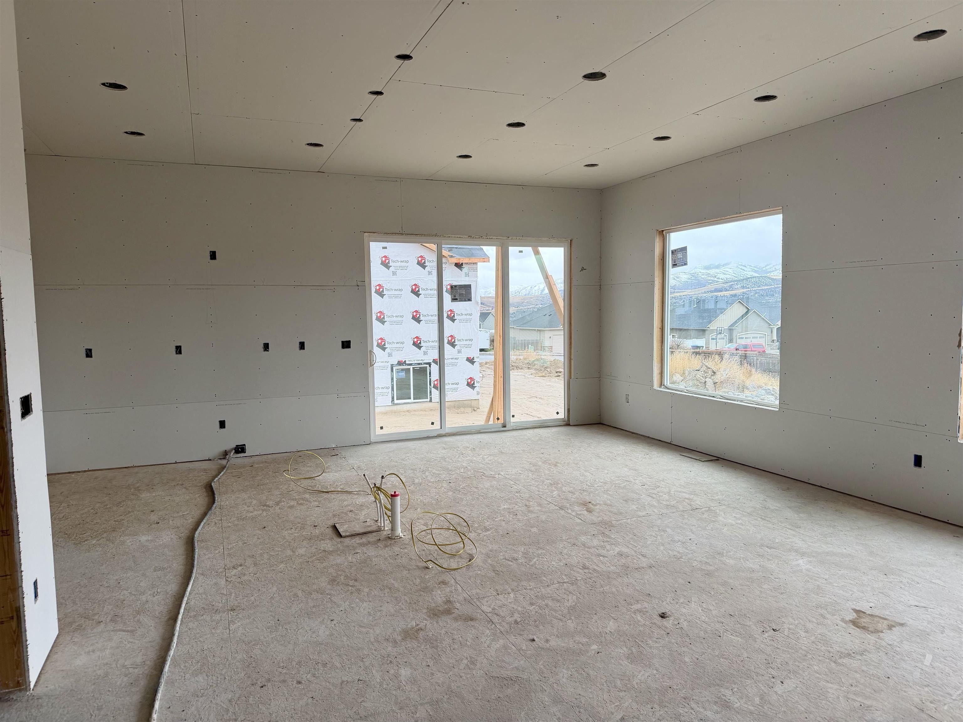 3013 Dewinter. Pocatello, ID 83204