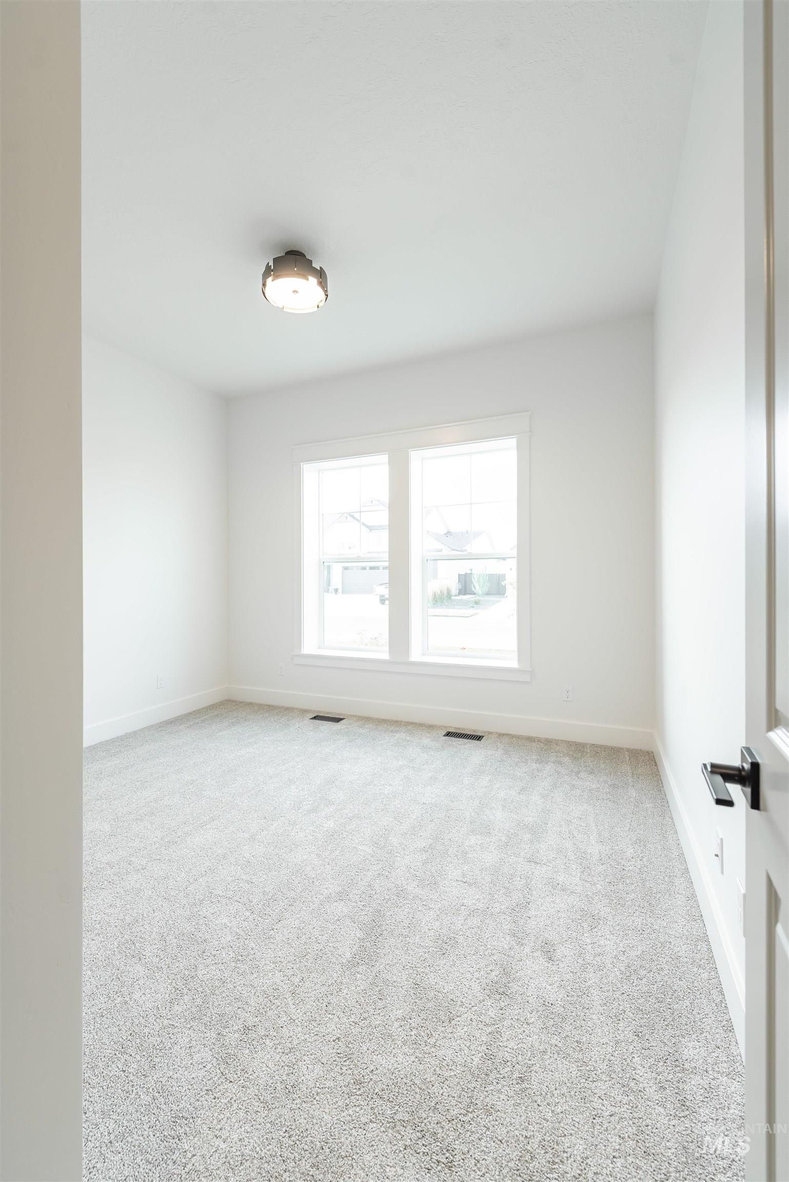 1948 E Phenomenal St. Meridian, ID 83642