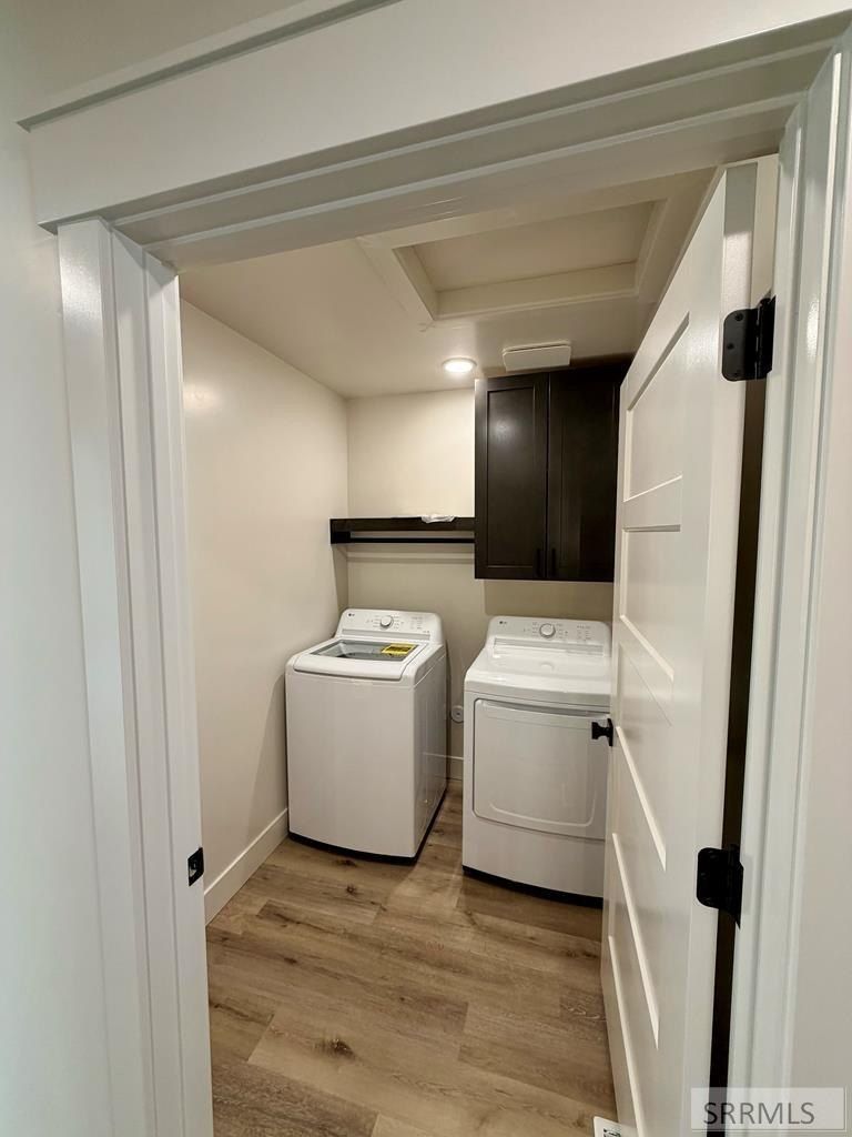 729 Curlew Drive. Ammon, ID 83406