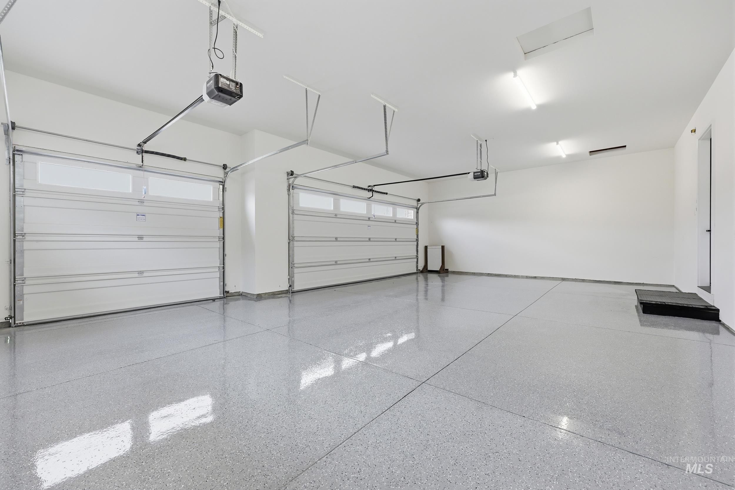 1893 N Willowick Ave. Eagle, ID 83616