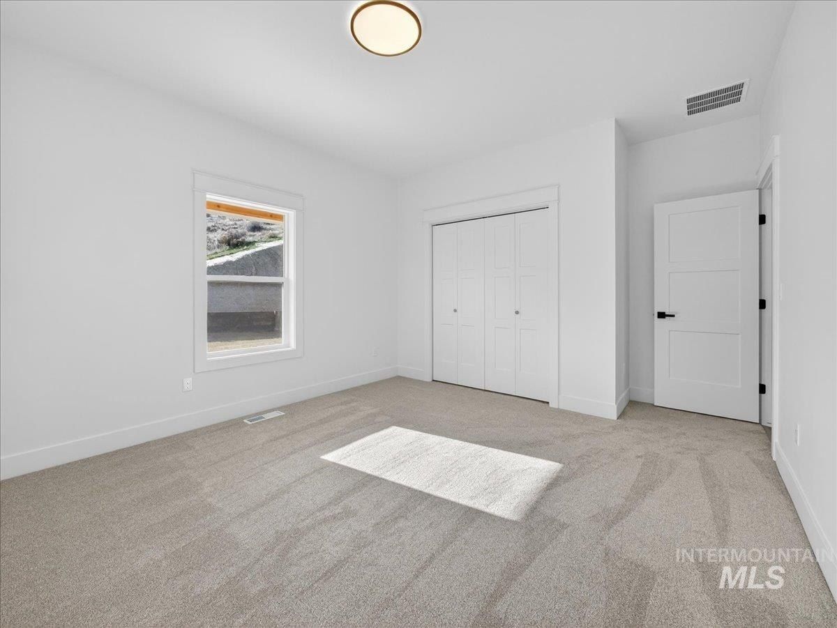 3355 County Line Rd. New Plymouth, ID 83655