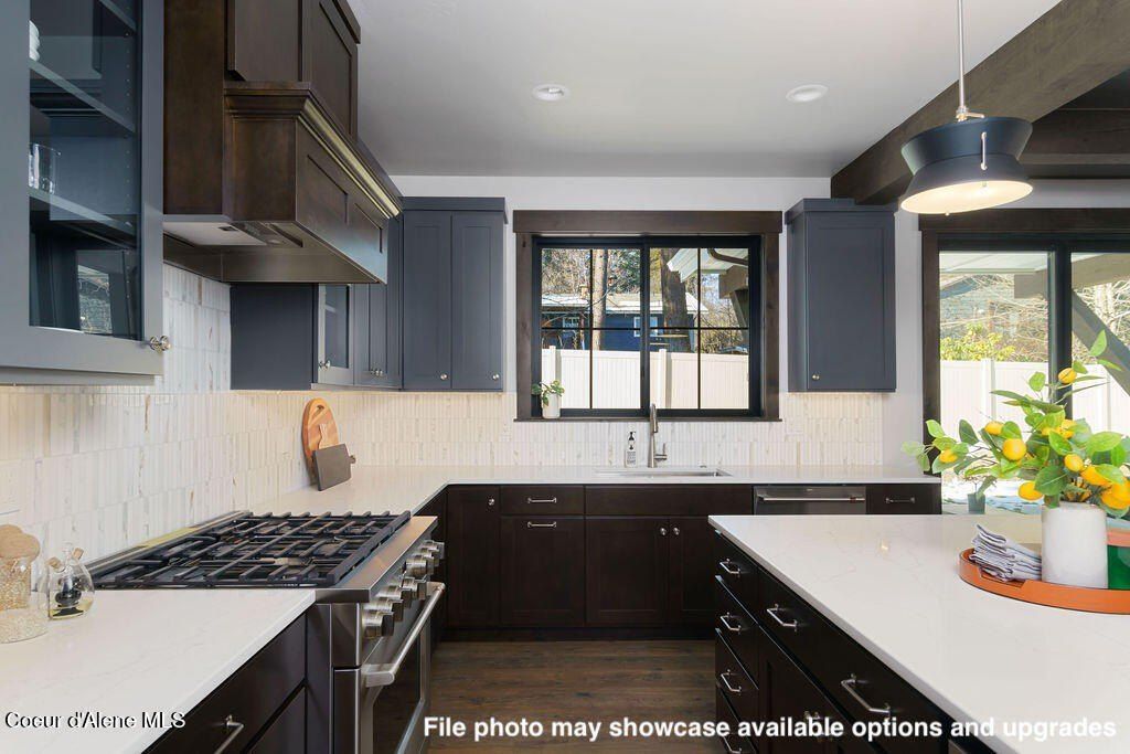 11958 N Rocking R Rd. Hayden, ID 83835