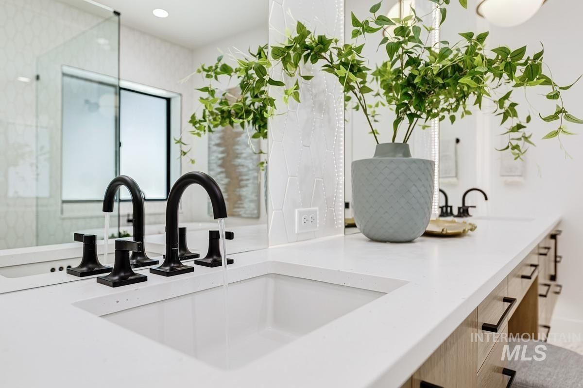 9835 Meadow Park Blvd. Middleton, ID 83644