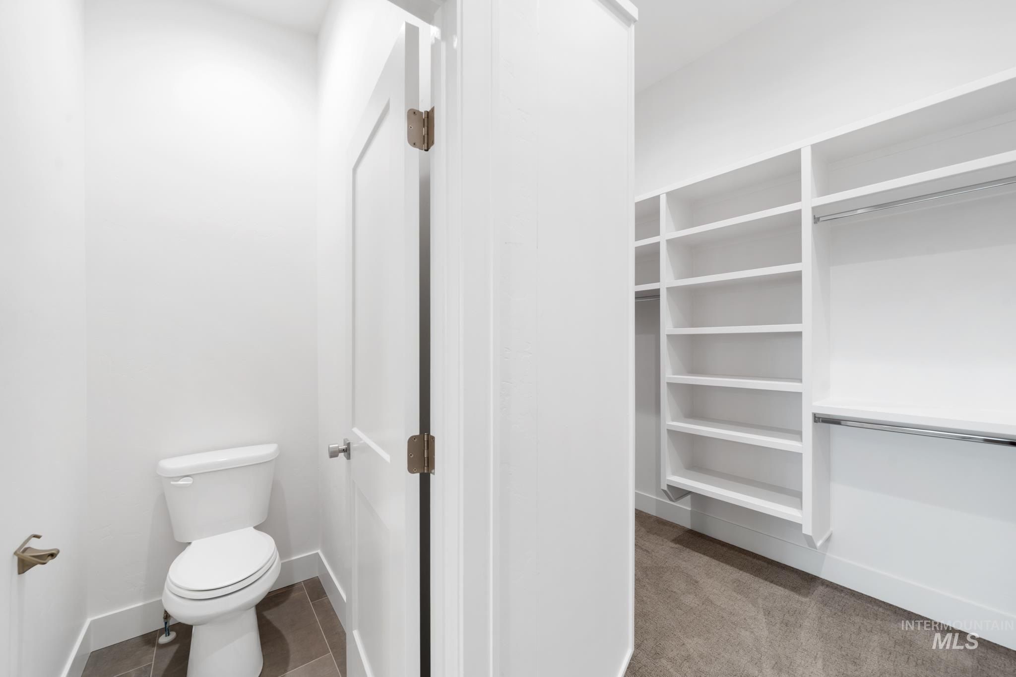 5258 N River Water Lane. Garden City, ID 83714