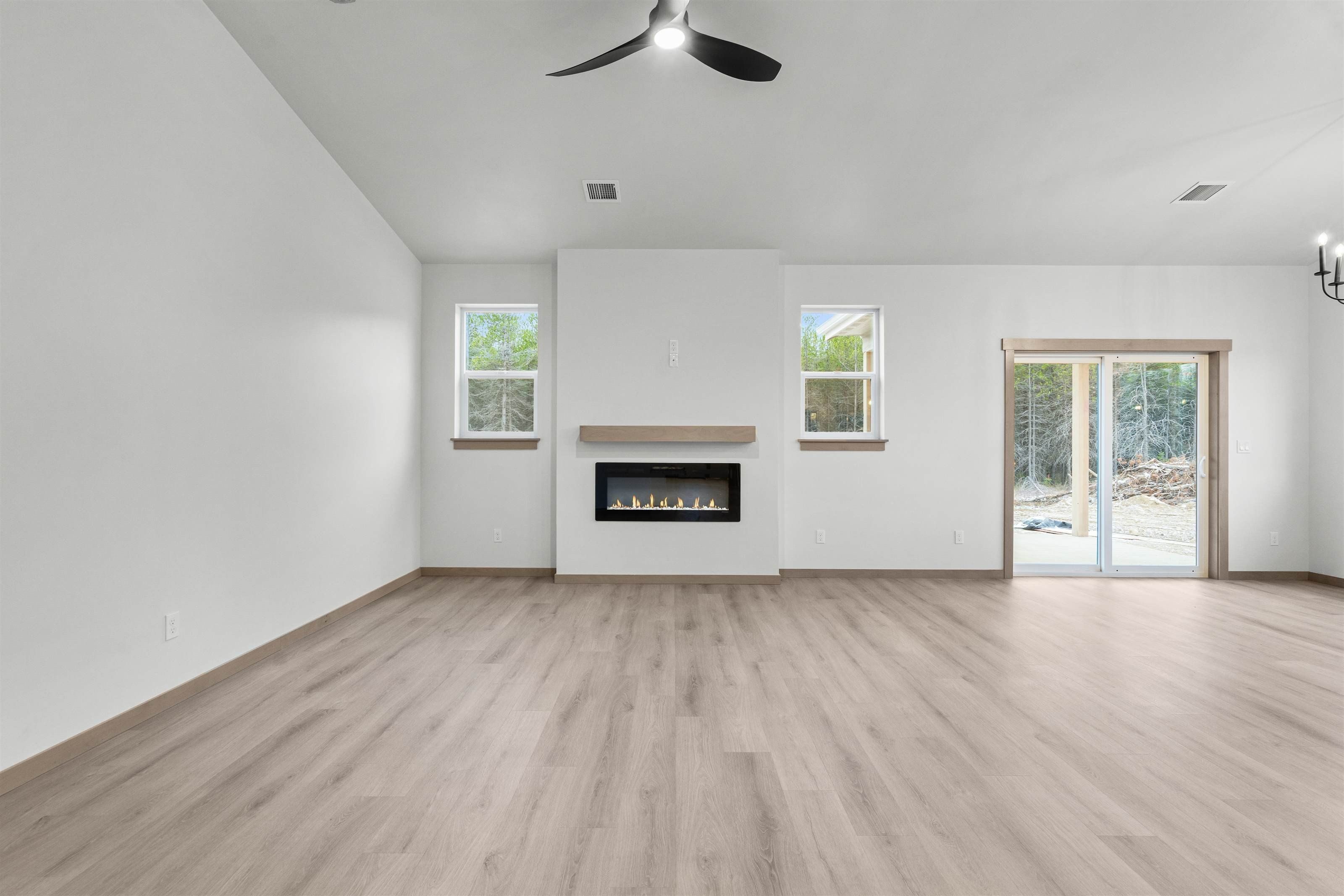 1971 E Yellow Pine Ave. Athol, ID 83801