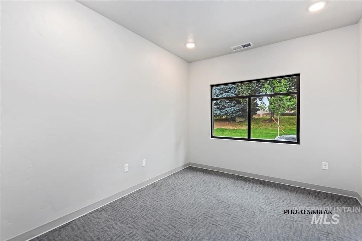 N Summit Way. Meridian, ID 83646