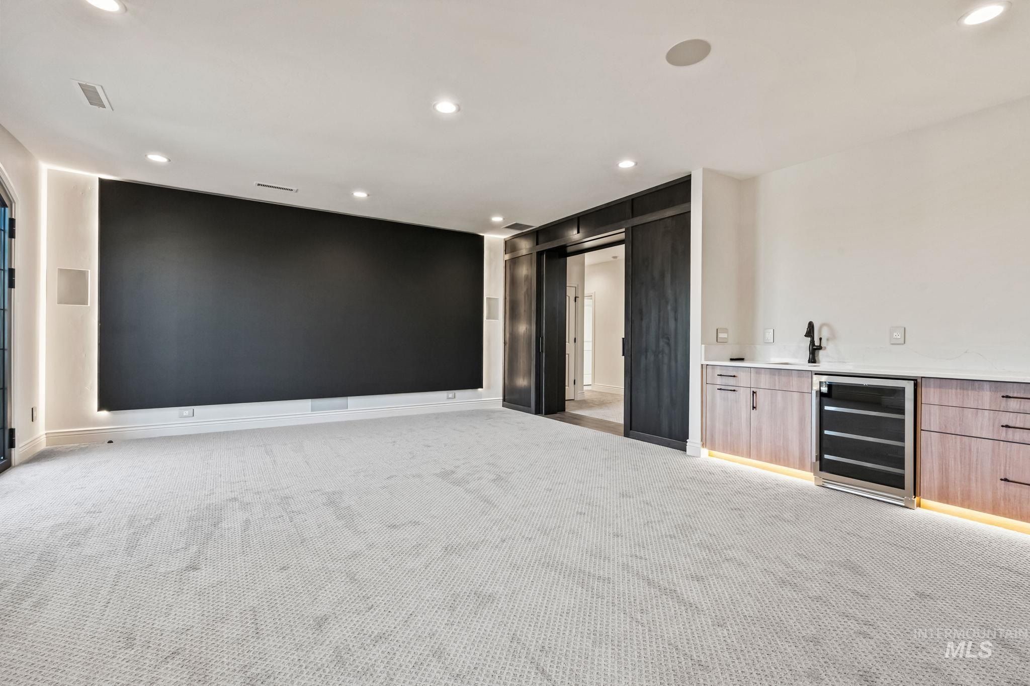 6362 Salmon Falls Ln. Star, ID 83669