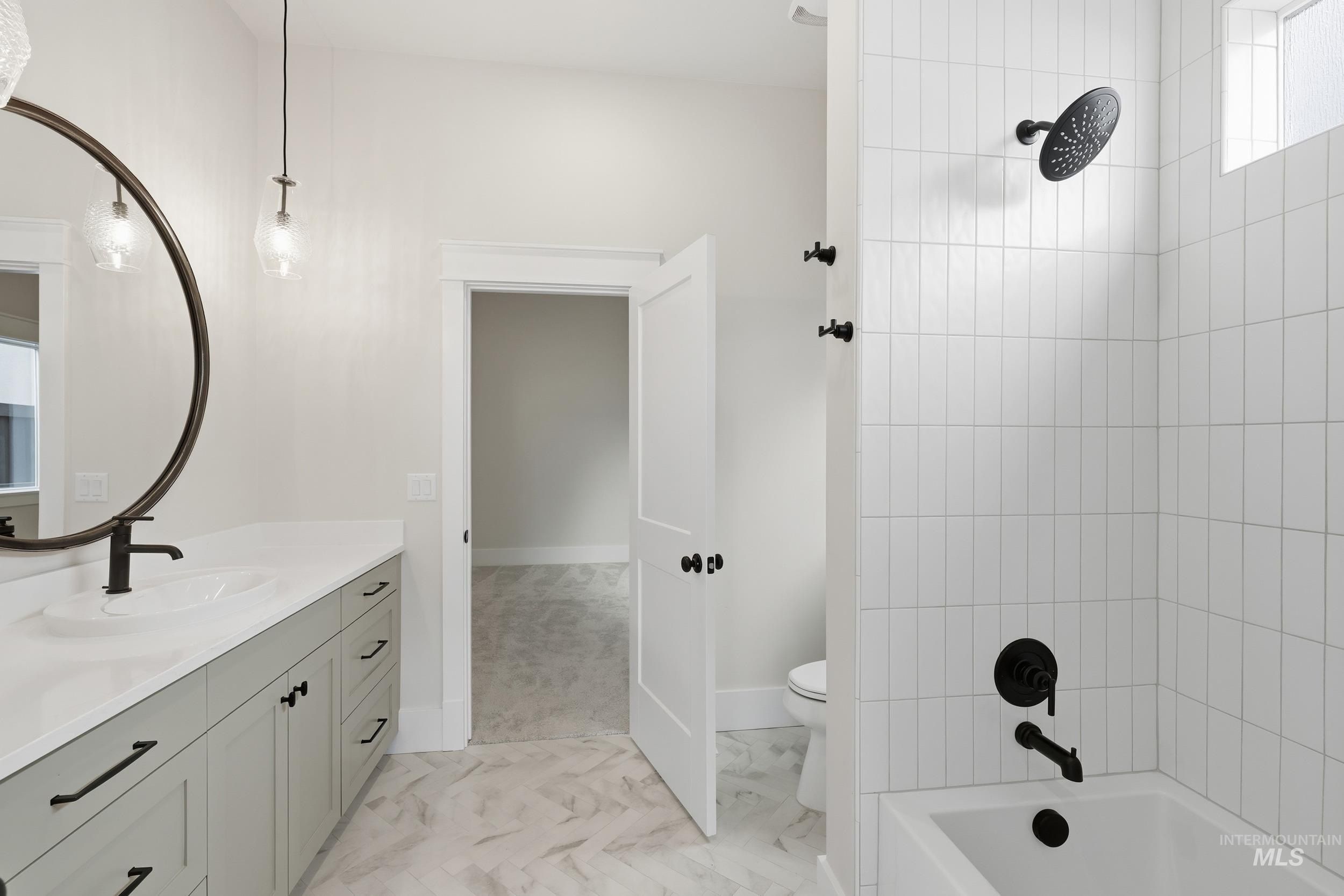 6513 S Utmost Way. Meridian, ID 83642