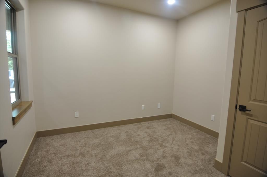 12930 Dawn Drive. Donnelly, ID 83615