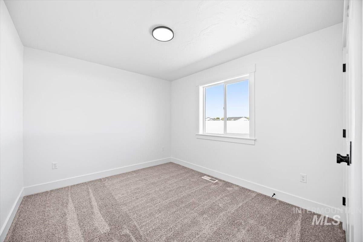 2186 Austin. Fruitland, ID 83619