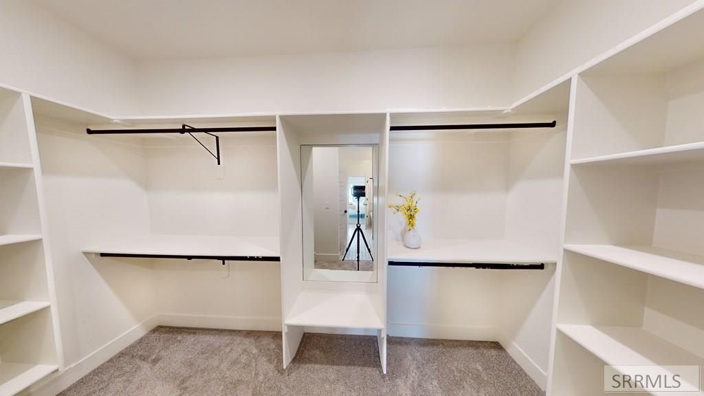 632 Idaho Avenue. Sugar City, ID 83448