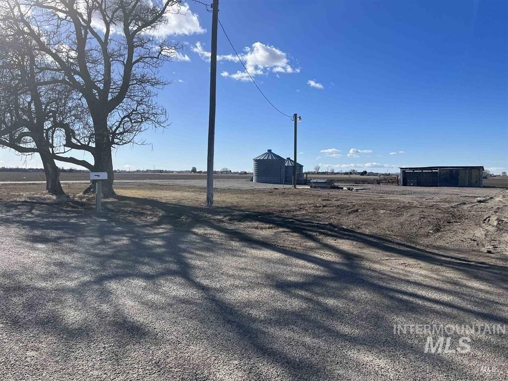 6613 Denver Rd. Fruitland, ID 83619