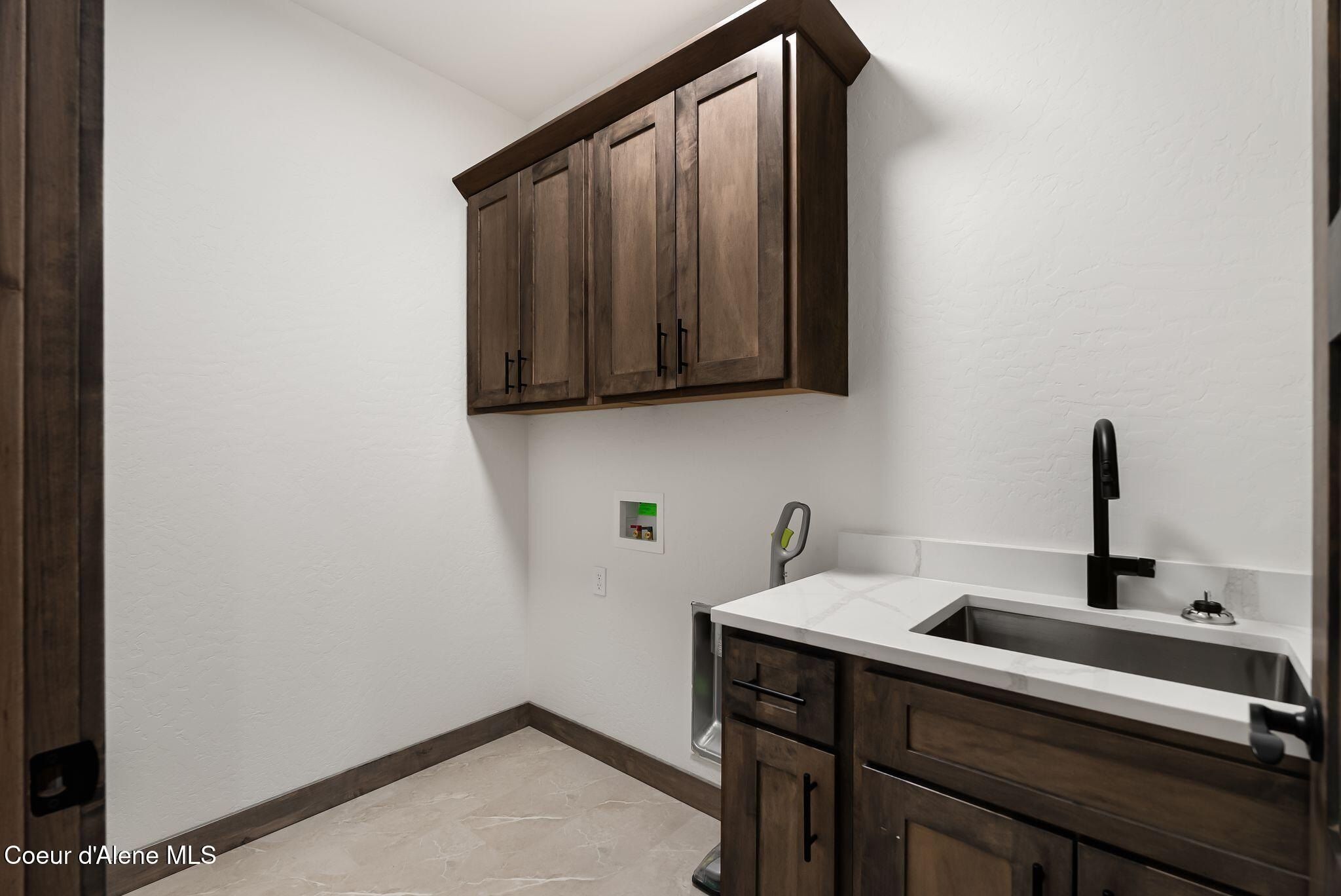 147 Backtrack Rd. Sandpoint, ID 83864