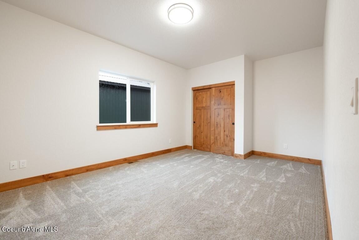 10104 N Hubble Street. Hayden, ID 83835