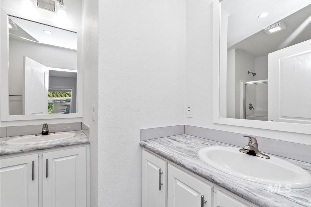 914 N Midland Blvd Unit 18. Nampa, ID 83651