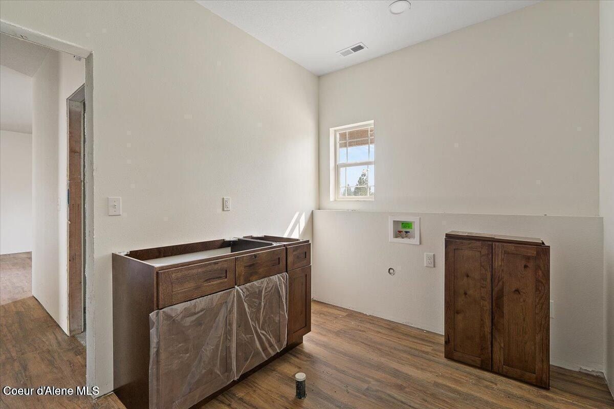 30763 N Sienna Loop. Athol, ID 83801