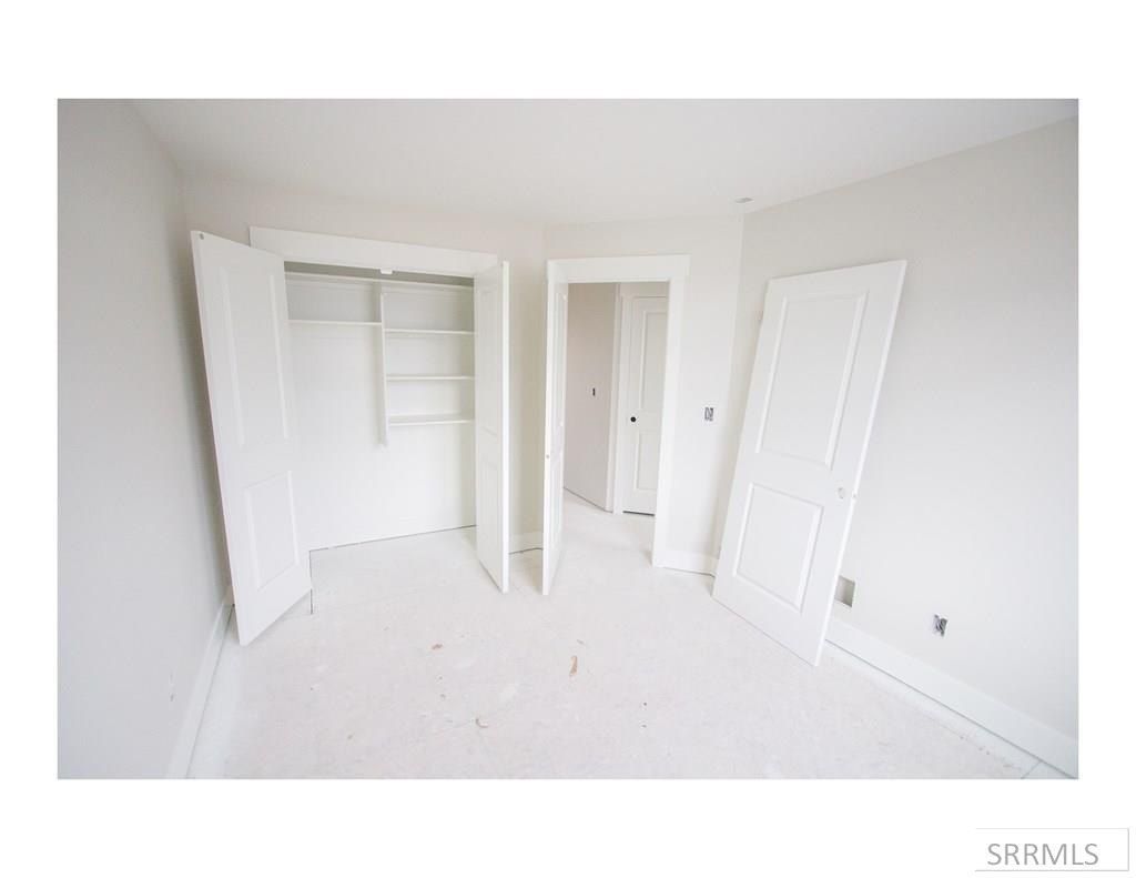 1736 S Bellagio Drive. Ammon, ID 83401