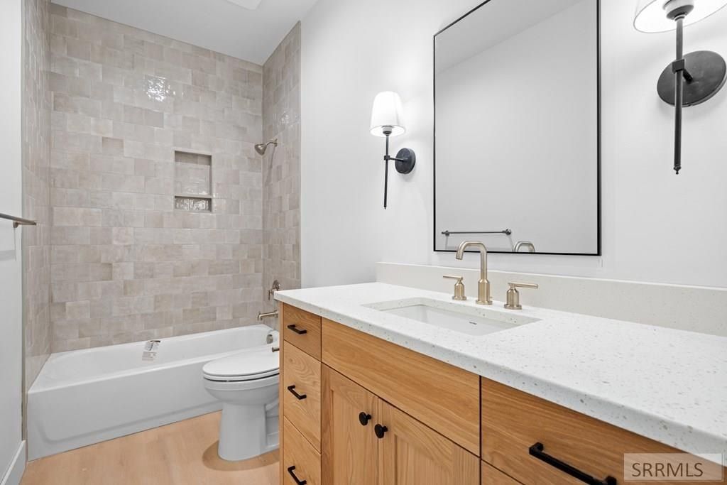 5804 Dune Village Way. Idaho Falls, ID 83404