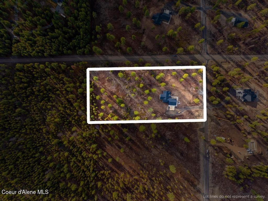 38 Cannon Lane. Blanchard, ID 83804