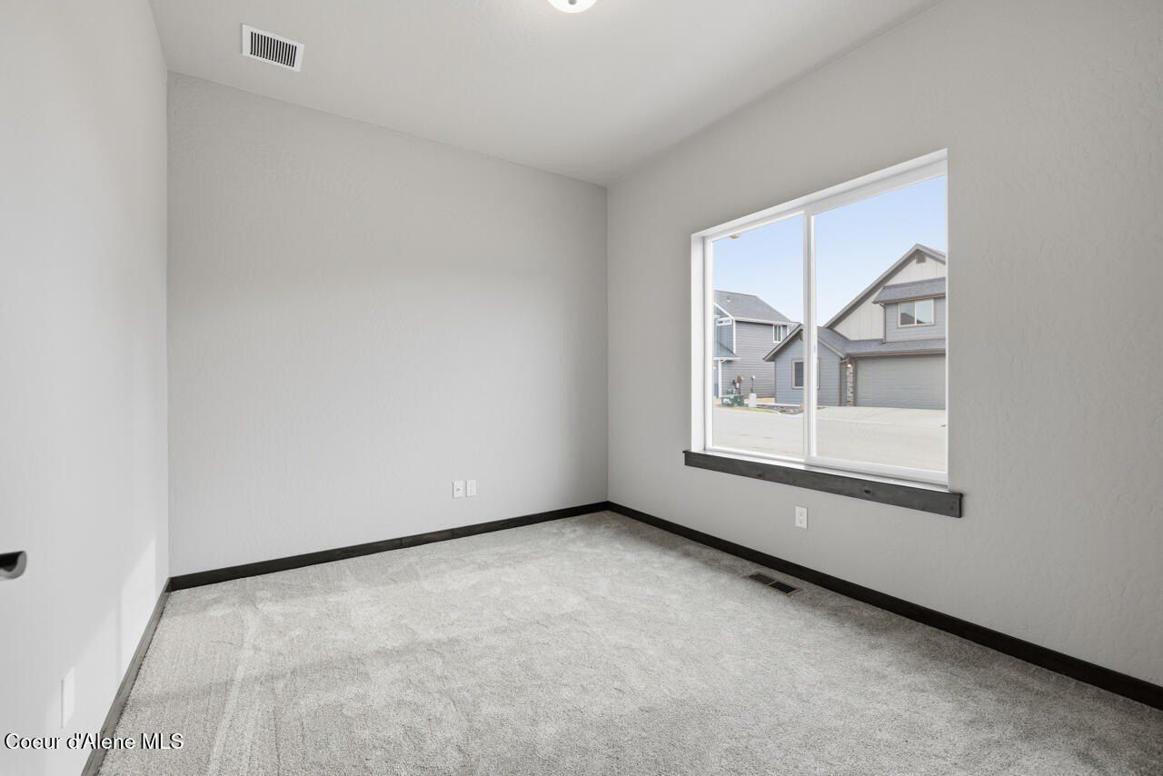 693 W Monashee Ln. Hayden, ID 83835